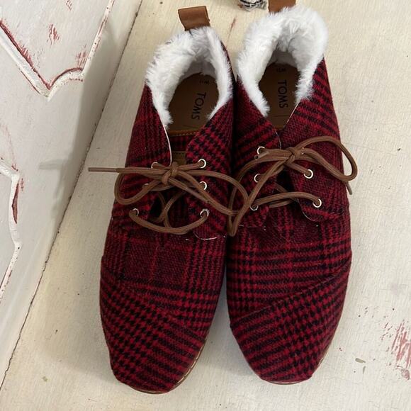 Toms womens size 11 Classic Bota red plaid booties boots shoes - Picture 2 of 4